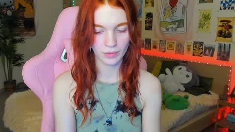 Snapshot of elly_milas chatting on February 2025 12:02:02 PM Elly Fansly online show from February 2025 12:02:02 PM