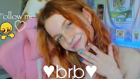 Snapshot of elly_milas chatting on October 2025 08:04:02 AM Elly Fansly online show from October 2025 08:04:02 AM