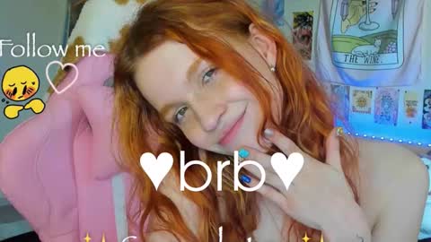 Snapshot of elly_milas chatting on November 2025 07:18:01 AM Elly Fansly online show from November 2025 07:18:01 AM