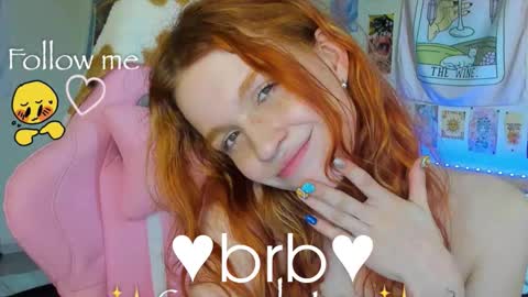 Snapshot of elly_milas chatting on November 2025 08:06:02 AM Elly Fansly online show from November 2025 08:06:02 AM