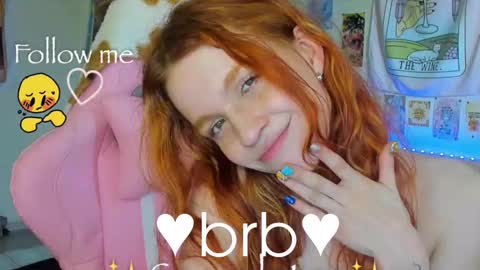 Snapshot of elly_milas chatting on December 2025 06:41:01 AM Elly Fansly online show from December 2025 06:41:01 AM