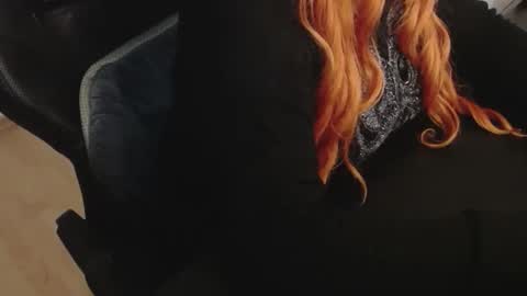 Elly online show from February 2026 04:57:01 PM