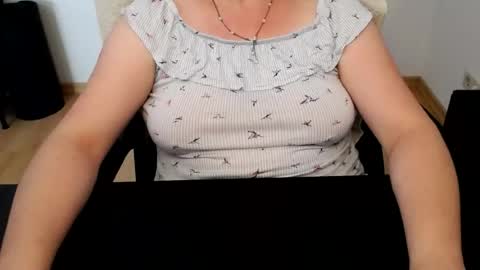 Elly online show from June 2026 11:43:02 AM
