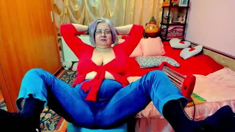 Snapshot of ellyhot53 chatting on December 2024 12:14:02 AM ellyhot53 online show from December 2024 12:14:02 AM