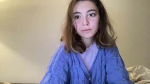 Snapshot of ellynella chatting on September 2025 09:42:01 PM Elina online show from September 2025 09:42:01 PM