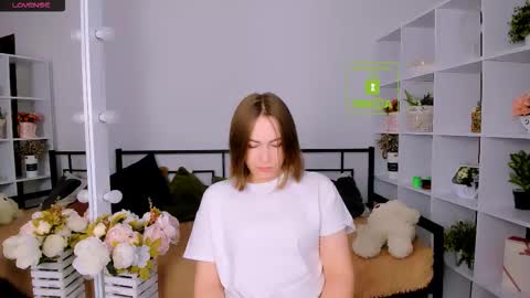 elma_lily online show from November 2025 07:22:01 AM