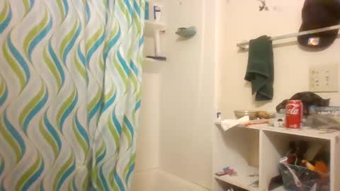 elmario24 online show from October 2025 08:23:02 AM