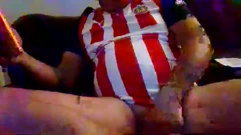 elmario24 online show from October 2025 01:42:02 AM