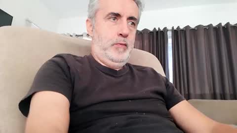 Snapshot of elmejorfvb2 chatting on November 2025 04:18:02 PM fer online show from November 2025 04:18:02 PM