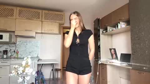 Snapshot of elnagreder chatting on June 2026 09:19:02 AM Lina online show from June 2026 09:19:02 AM