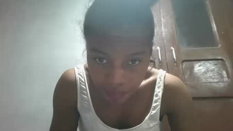 elodie228680 online show from May 2026 03:56:01 AM