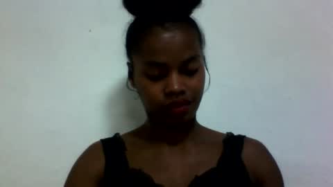 elodie228680 online show from June 2026 03:30:02 AM