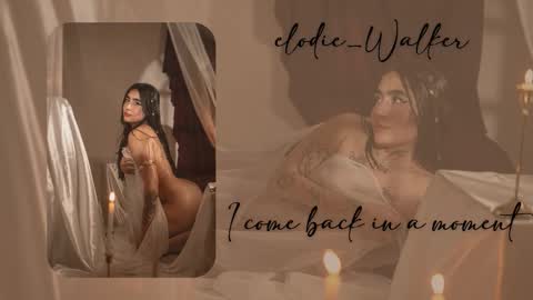 Elodie  online show from October 2025 12:19:01 PM