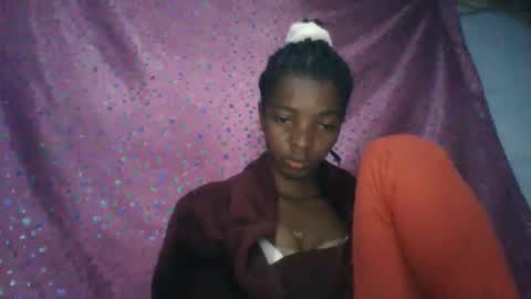 elodynarcisse online show from February 2026 05:18:01 PM