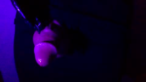 Snapshot of elohgeegee chatting on January 2025 08:39:01 PM lolita online show from January 2025 08:39:01 PM