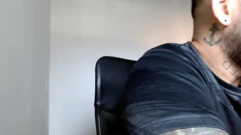 Snapshot of elosocazador chatting on January 2025 01:03:01 PM elosocazador online show from January 2025 01:03:01 PM