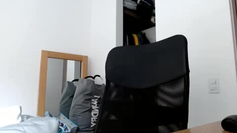 Snapshot of elosocazador chatting on February 2025 07:10:02 PM elosocazador online show from February 2025 07:10:02 PM