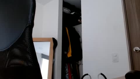 Snapshot of elosocazador chatting on February 2025 10:37:01 PM elosocazador online show from February 2025 10:37:01 PM