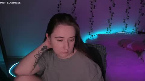 Ela give me a thumbs up if you like it  and this is important for the development of the account online show from June 2026 07:49:02 PM