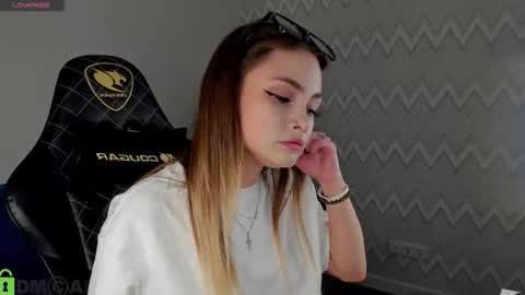 Snapshot of elsa_carterr chatting on November 2025 08:52:02 PM elsa_carterr online show from November 2025 08:52:02 PM