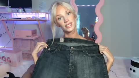 elsa_may online show from June 2026 12:31:01 AM