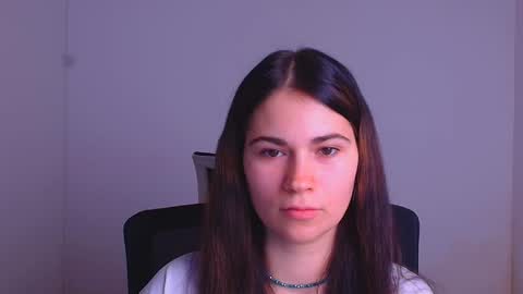 Elsa online show from December 2024 07:18:01 PM