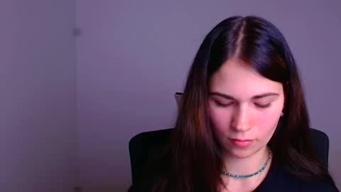 Elsa online show from December 2024 07:51:01 PM