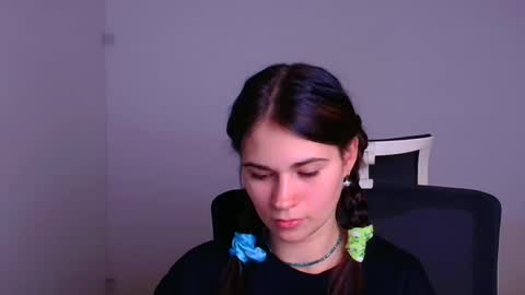 Elsa online show from December 2024 11:03:02 PM