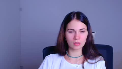 Elsa online show from December 2024 07:17:02 PM