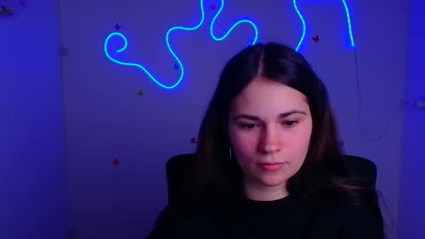 Elsa online show from March 2025 08:27:01 PM