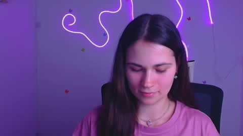 Elsa online show from March 2025 08:01:02 PM