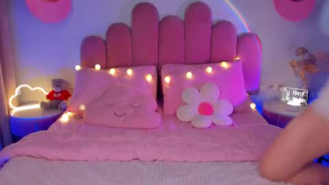 Michelle online show from February 2025 08:13:02 PM