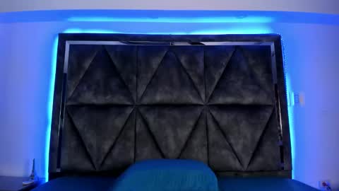 Snapshot of elsalombardi chatting on February 2025 03:19:02 PM Elsa online show from February 2025 03:19:02 PM