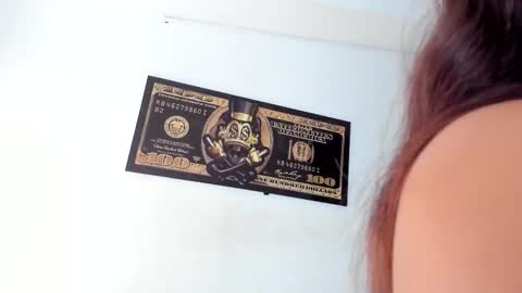 Snapshot of elsalombardi chatting on October 2025 12:17:02 PM Elsa online show from October 2025 12:17:02 PM