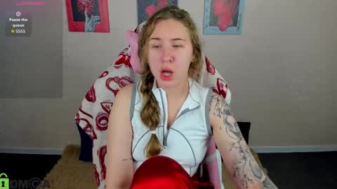 Elsie online show from October 2025 01:17:01 AM