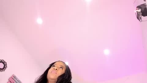 Snapshot of elsiemorrison chatting on October 2025 07:14:02 PM elsiemorrison online show from October 2025 07:14:02 PM