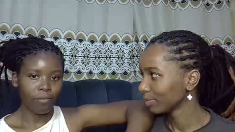 Snapshot of elvier_pretty chatting on October 2025 09:26:02 PM flo online show from October 2025 09:26:02 PM