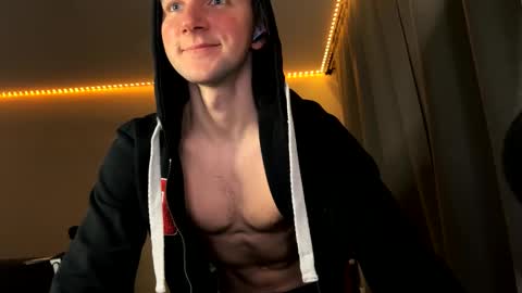 Snapshot of elvin_vaenight chatting on February 2026 10:36:02 PM Elvin Vaenight online show from February 2026 10:36:02 PM