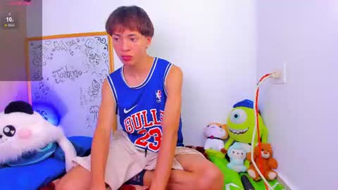  E  L  Y   K  I  N  G   online show from July 2026 07:18:02 PM