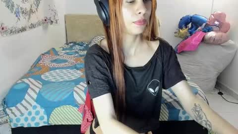 Elizabeth online show from October 2025 12:43:01 AM