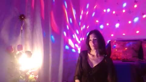 Snapshot of elysasun chatting on October 2025 06:28:02 PM Elisa online show from October 2025 06:28:02 PM