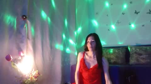 Elisa online show from May 2026 07:29:01 PM