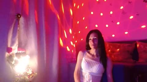 Elisa online show from June 2026 06:56:01 PM