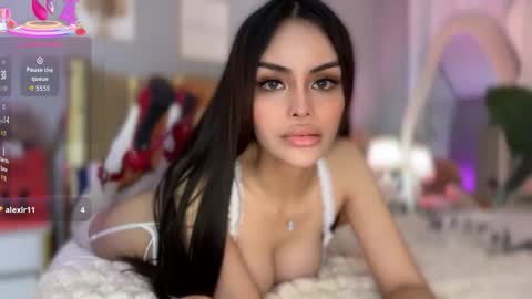 Snapshot of elyshunter chatting on December 2025 12:34:02 PM ElysHunter the girl will hunt you online show from December 2025 12:34:02 PM