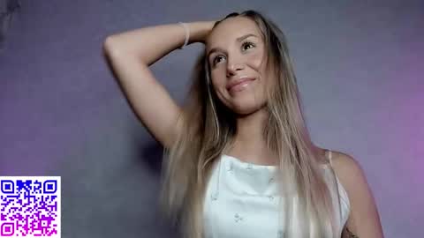 Elysia online show from October 2025 07:55:01 PM