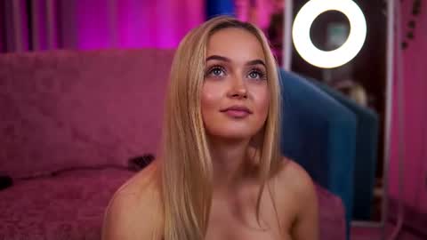 Elyssa online show from June 2026 12:32:02 AM