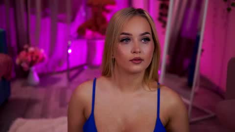 Elyssa online show from June 2026 06:42:01 PM
