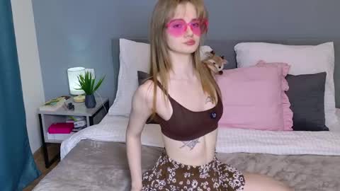 Chloyka online show from April 2026 07:58:02 PM