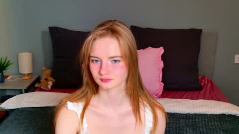 Chloyka online show from April 2026 05:30:01 PM