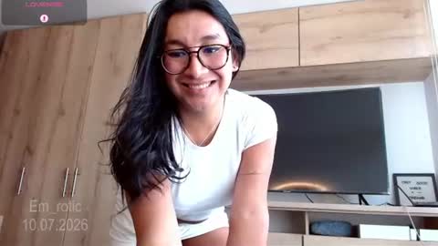 Snapshot of em_rotic chatting on July 2026 04:42:02 PM Emilia online show from July 2026 04:42:02 PM